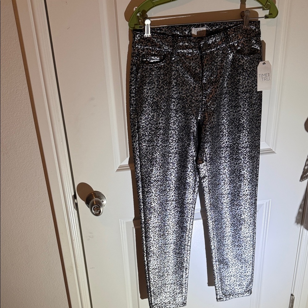 Time and Tru Glittering Silver Women's Cropped Pants